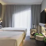 Otel Moxy 3*