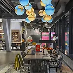 Moxy Otel 3*