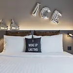 Moxy Otel Lozan