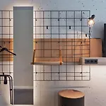 Moxy 3*