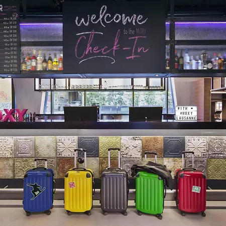 Hotel Moxy 3*