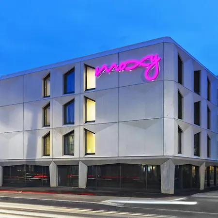 Moxy